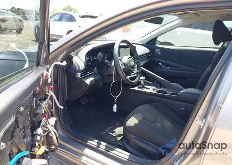 2024 Hyundai Elantra Sel from USA, damaged, VIN KMHLS4DG8RU730956